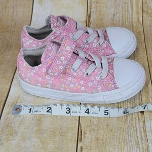 Converse Chuck Taylor's Baby Floral Sneakers Size 9